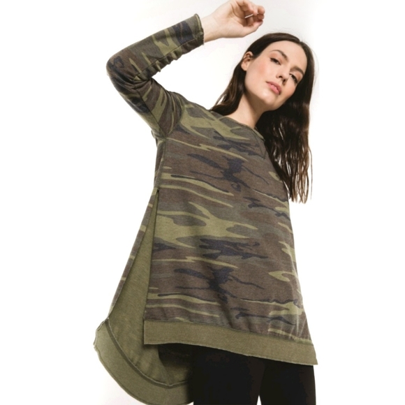 Z Supply Tops - Z Supply Oversized Camo Weekender Pullover